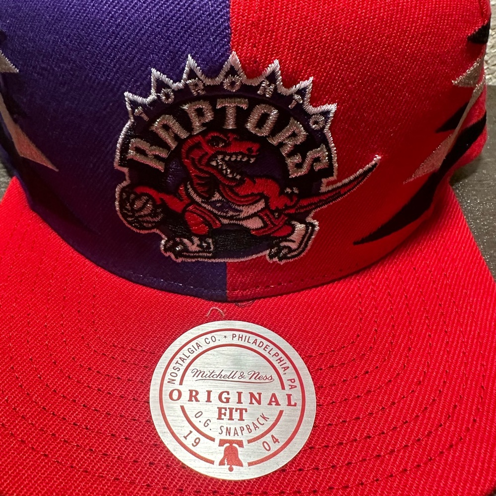 Toronto Raptors - Mitchell & Ness Hat - Picture 2 of 4